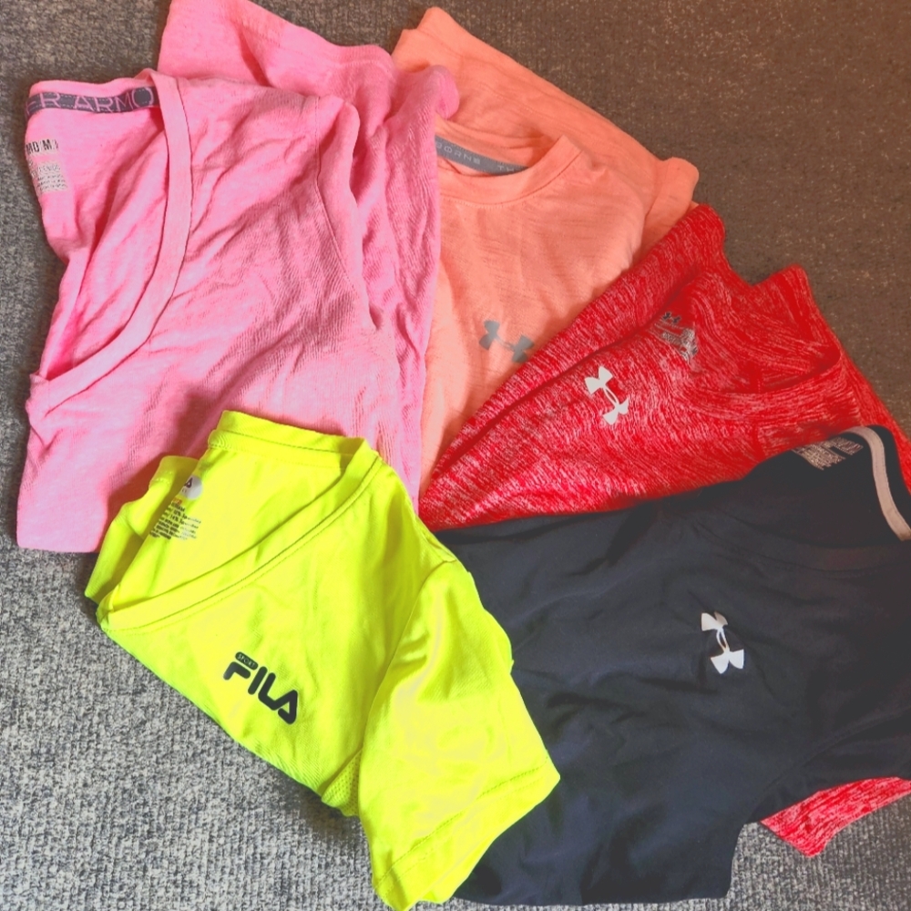 Lot of 5 sz. M T-shirts